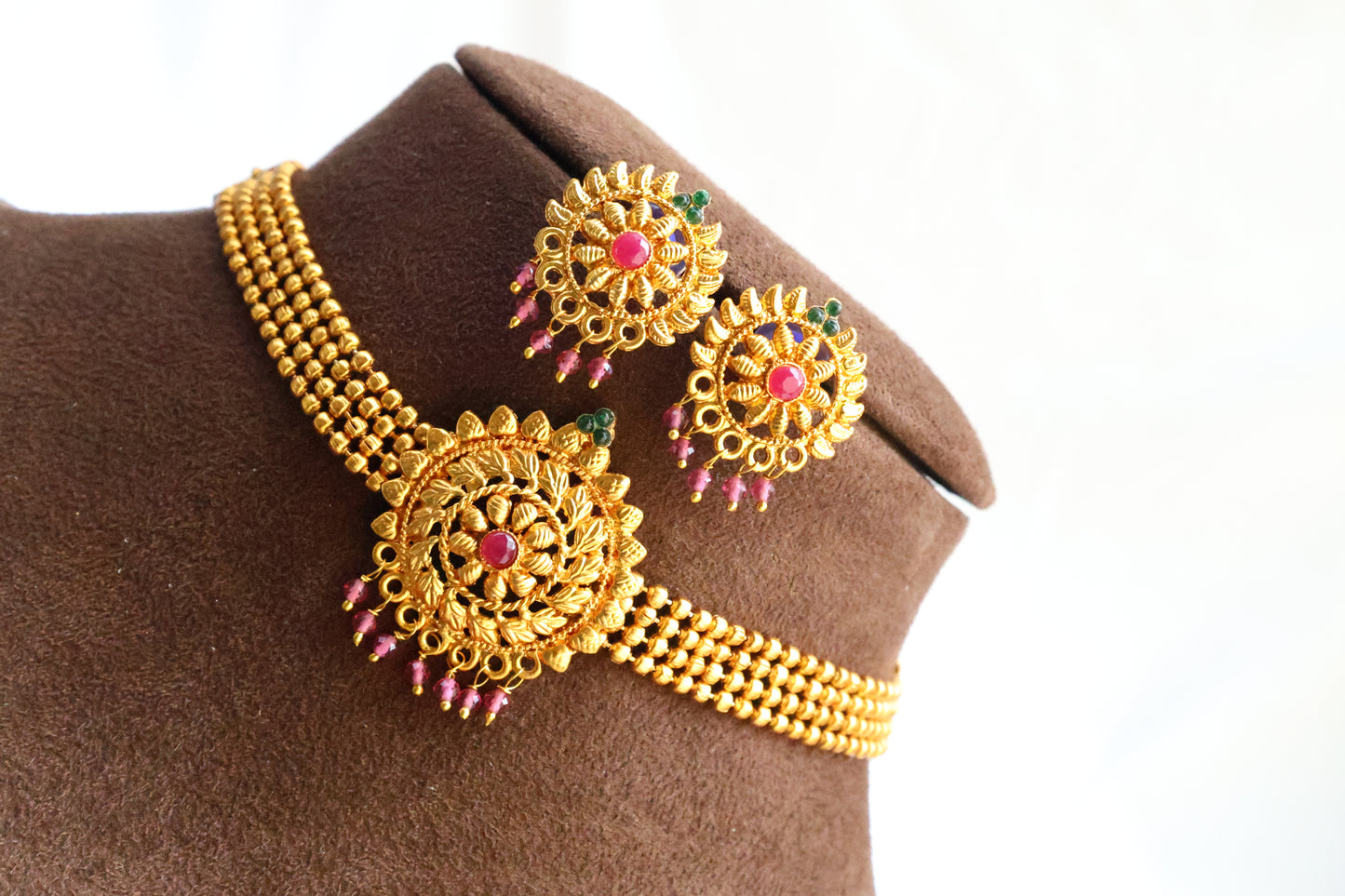 Gold-Toned Choker Set