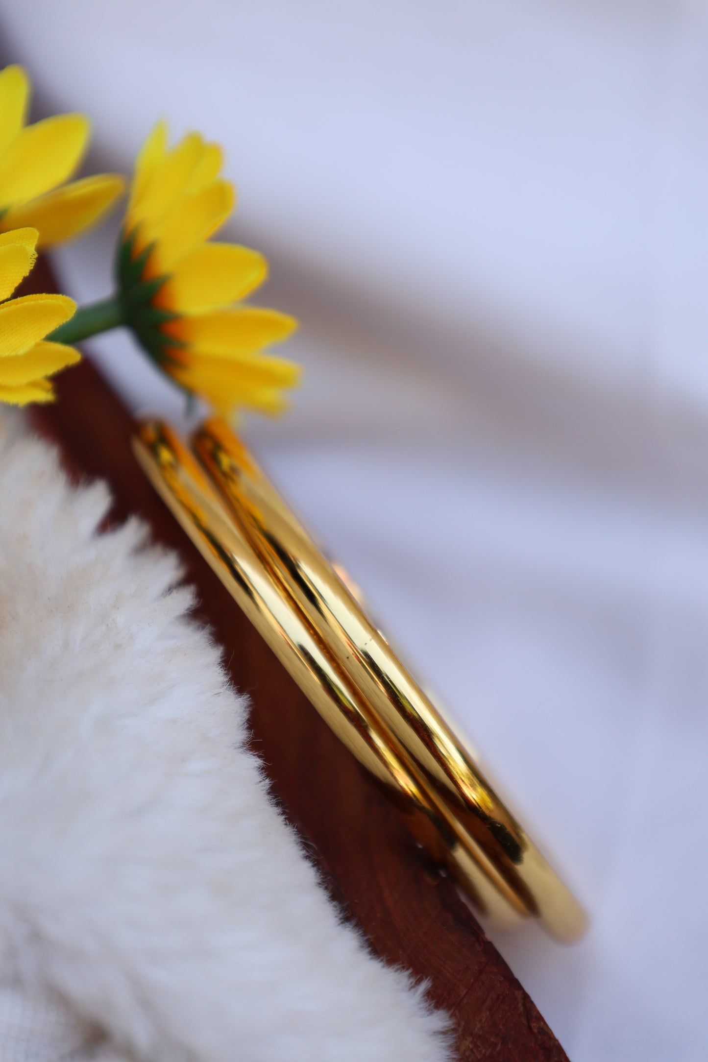 Shiny Gold Bangle Set
