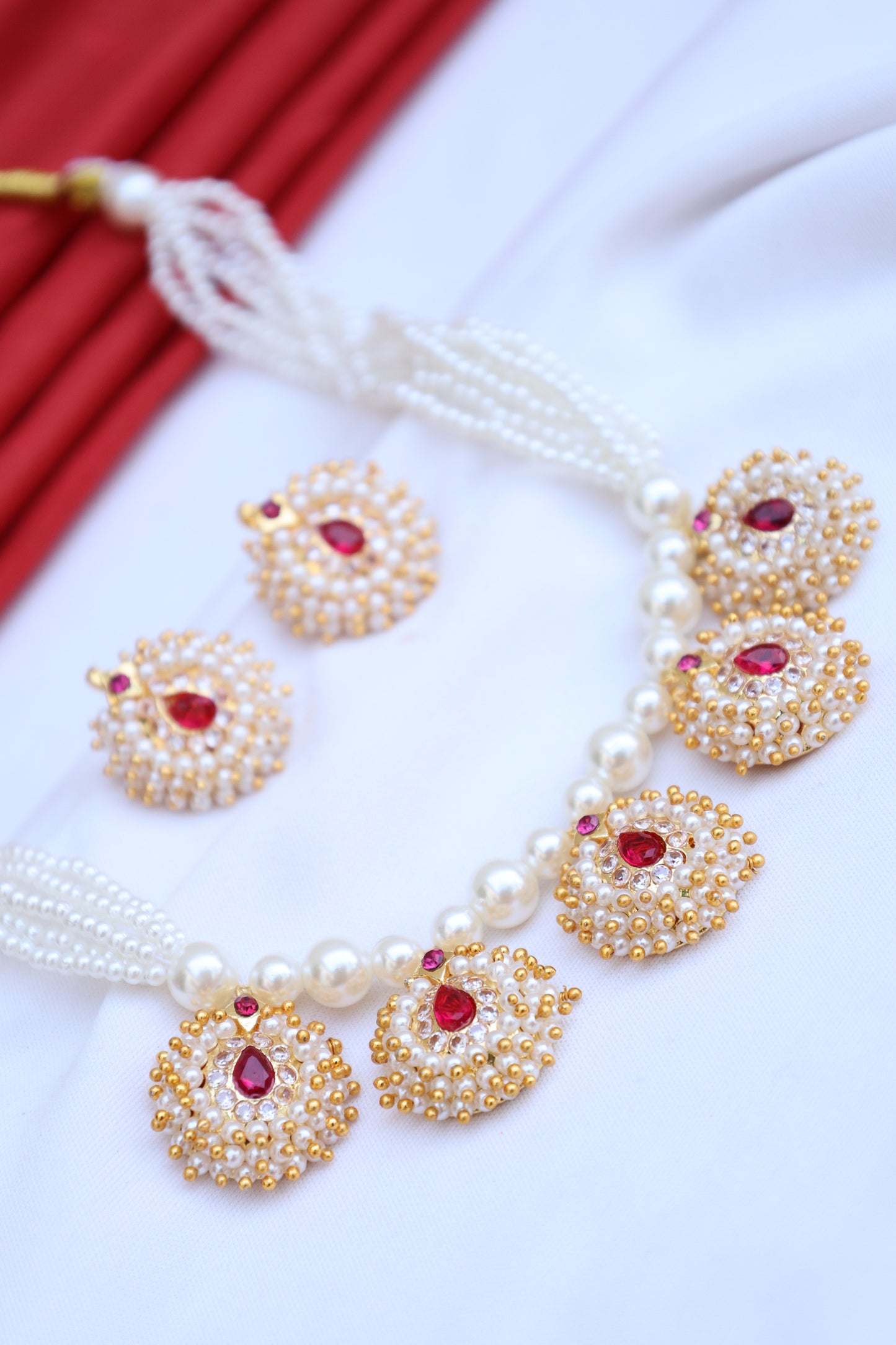 Pearl Necklace Set with Pendants