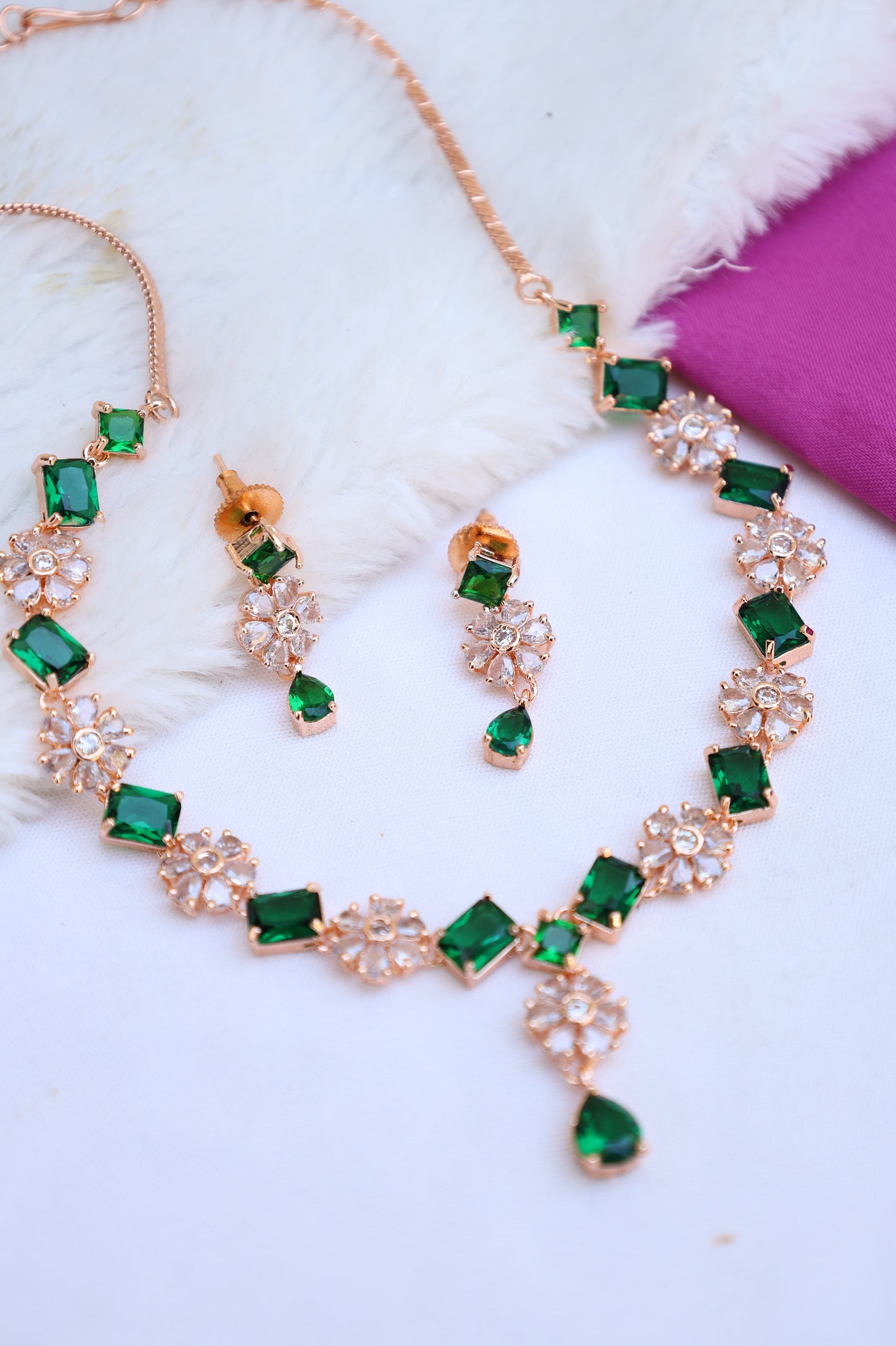 Rose Gold-Toned Emerald Necklace Set