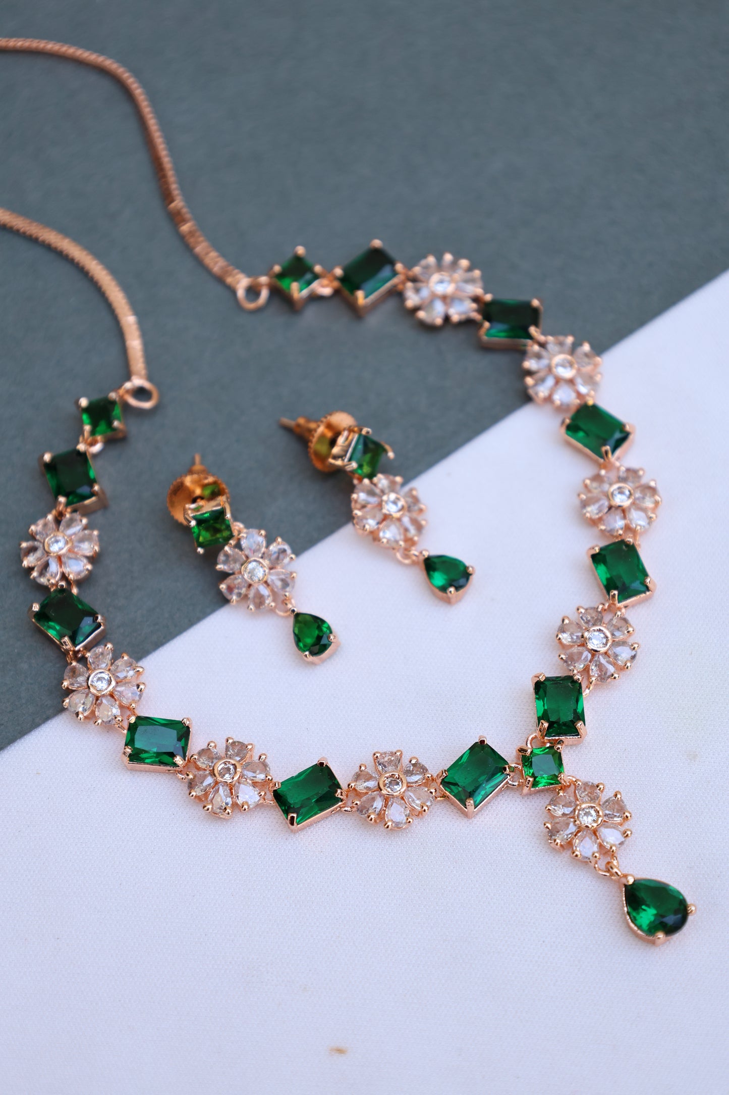 Rose Gold-Toned Emerald Necklace Set